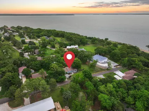 109 Arkansas St, Pottsboro, TX 75076
