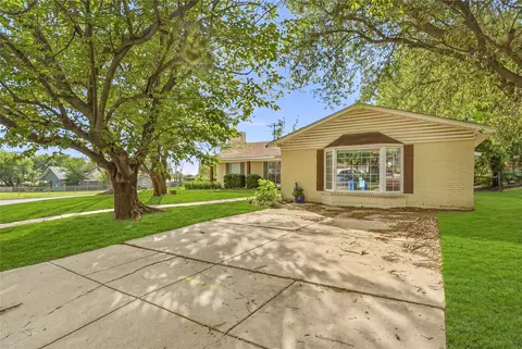 151 Chestnut St, Aledo, TX 76008