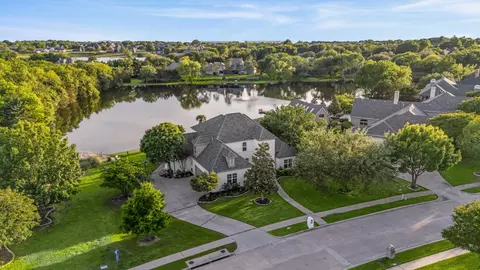 604 Willow Springs Dr, Heath, TX 75032