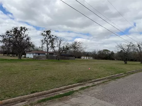 102 Johnson St, Commerce, TX 75428 photo 4