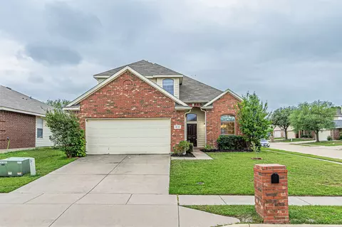 913 Poncho Ln, Haslet, TX 76052