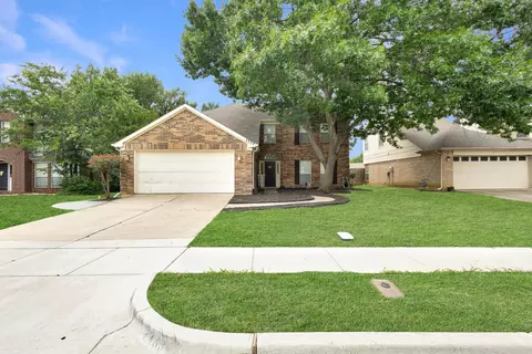 7333 Mesa Verde Trl, Fort Worth, TX 76137