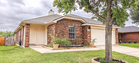 1241 Artesia Dr, Haslet, TX 76052