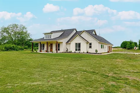 Exterior - 4656 County Road 1040, Celeste, TX 75423 photo 8 of 11