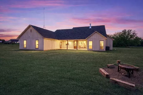 Exterior - 4656 County Road 1040, Celeste, TX 75423 photo 11 of 11
