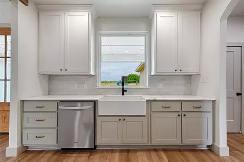 Kitchen - 4656 County Road 1040, Celeste, TX 75423 photo 5 of 6