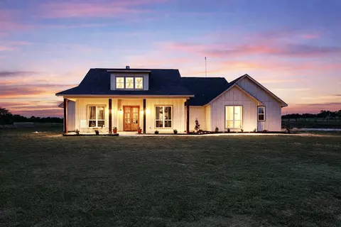 Exterior - 4656 County Road 1040, Celeste, TX 75423 photo 10 of 11