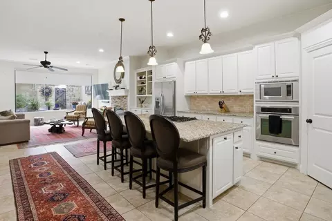 5026 Pershing Ave, Fort Worth, TX 76107