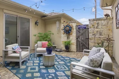 5026 Pershing Ave, Fort Worth, TX 76107