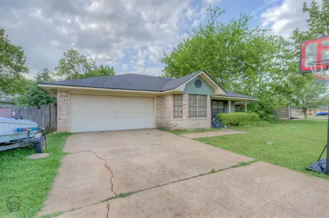 2621 Palmetto Dr, Bossier City, LA 71111