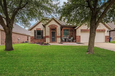 209 Boardwalk Ave, Waxahachie, TX 75165