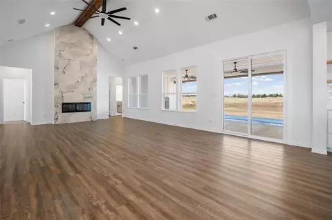 Living - 3093 Willow Rd, Celeste, TX 75423 photo 4 of 5