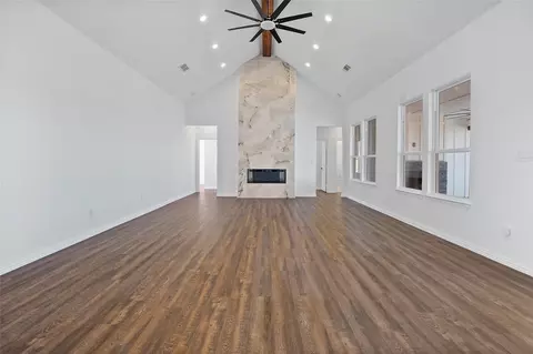 Living - 3093 Willow Rd, Celeste, TX 75423 photo 2 of 5