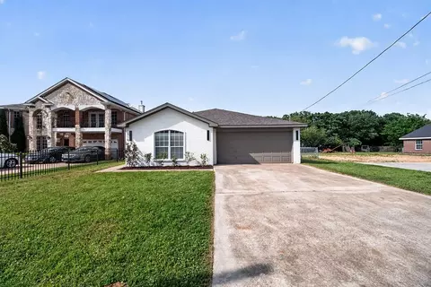 316 Wright Blvd, Grand Prairie, TX 75050