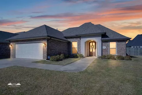 505 Hempstead Cir, Benton, LA 71006
