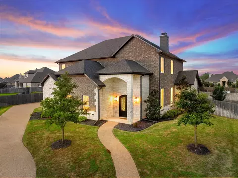 518 Stone Canyon Dr, Mcgregor, TX 76657