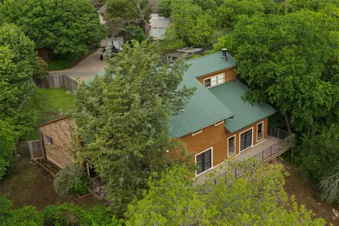 821 Cherlynne Dr, Cedar Hill, TX 75104