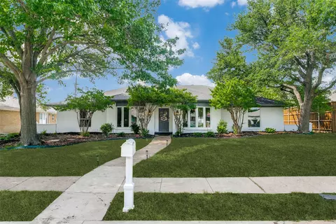 2904 Princeton Dr, Plano, TX 75075
