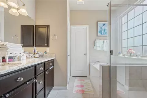 Bath - 10205 Mickler Ln, Waco, TX 76708 photo 2 of 5