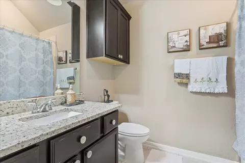 Bath - 10205 Mickler Ln, Waco, TX 76708 photo 4 of 5