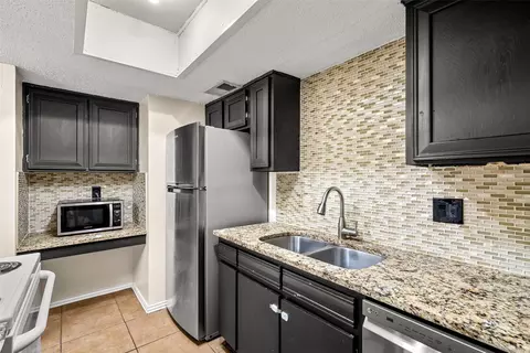 5903 Harvest Hill Rd #2074, Dallas, TX 75230