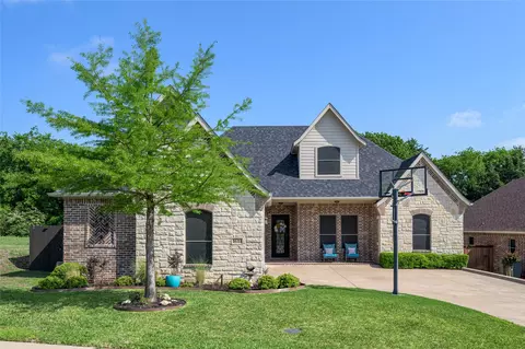 1611 Moreland Dr, Sherman, TX 75090