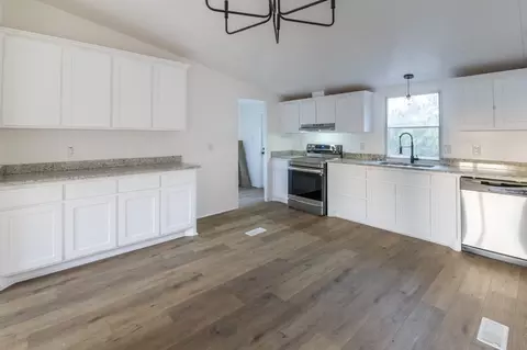 4549 Arrowhead Dr, Weatherford, TX 76087