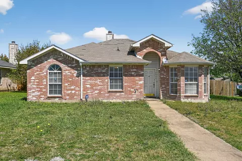 1715 Reynolds St, Lancaster, TX 75134