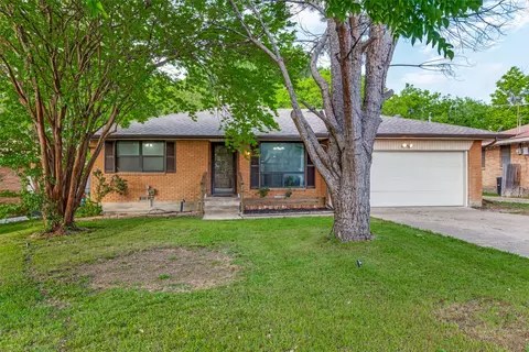 4331 Kolloch Dr, Dallas, TX 75216
