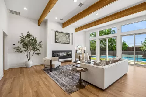 4452 Sugar Mill Rd, Dallas, TX 75244