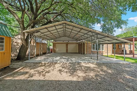 Exterior - 3412 N 32nd St, Waco, TX 76708 photo 5 of 9