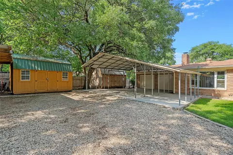 Exterior - 3412 N 32nd St, Waco, TX 76708 photo 6 of 9