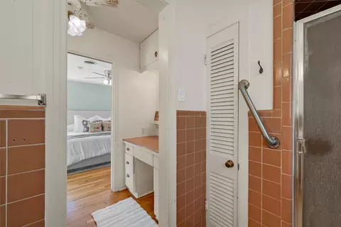 Bath - 3412 N 32nd St, Waco, TX 76708 photo 2 of 4