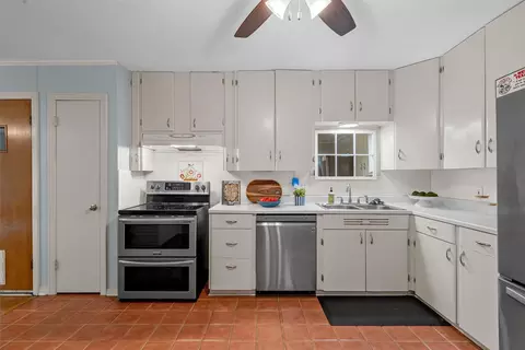 Kitchen - 3412 N 32nd St, Waco, TX 76708 photo 3 of 4