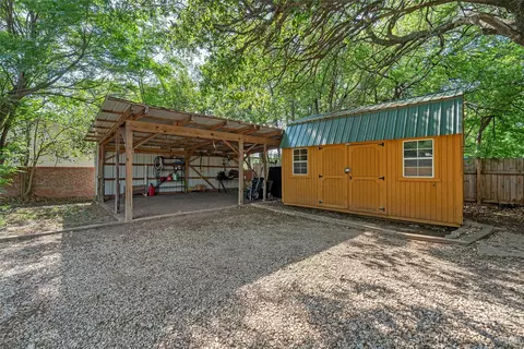 Exterior - 3412 N 32nd St, Waco, TX 76708 photo 8 of 9