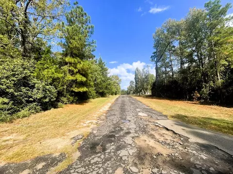 307 Cherokee Dr, Trinity, TX 75862 photo 14