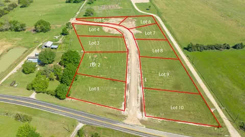 130 Private Road 33261, Sumner, TX 75486