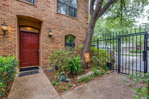 4307 Gilbert Ave #102, Dallas, TX 75219