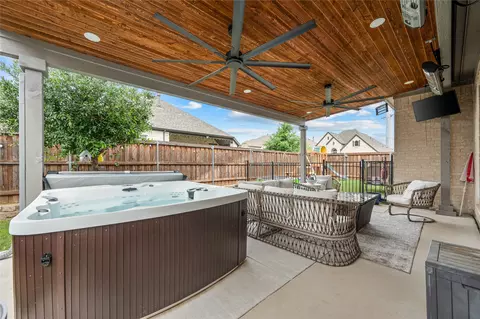 3732 Trail Creek Dr, Little Elm, TX 75068