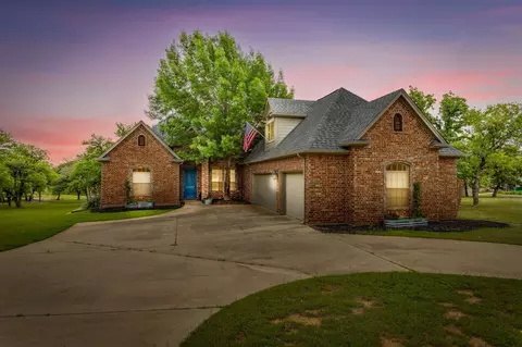 143 Sugartree Cir, Lipan, TX 76462