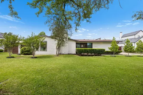 7415 Azalea Ln, Dallas, TX 75230