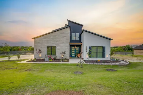 2096 Eagles Ridge Dr, Weatherford, TX 76087