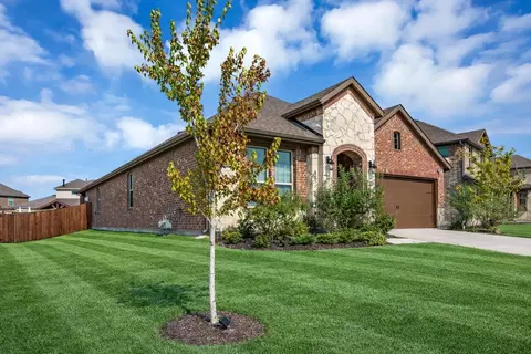 3106 Maverick Dr, Forney, TX 75126