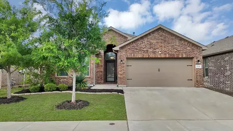 312 Frenchpark Dr, Fort Worth, TX 76131