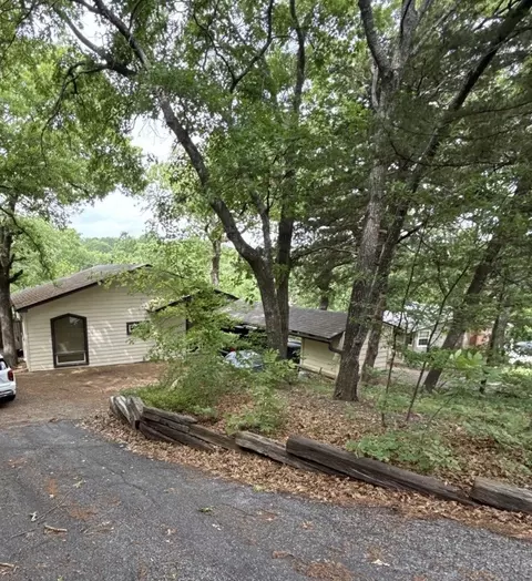 953 Tanglewood Trl, Pottsboro, TX 75076
