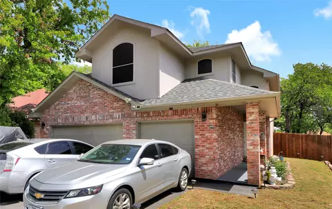 1637 Arbor Ridge Dr, Fort Worth, TX 76112