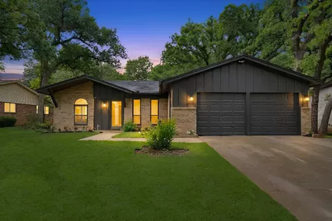 2912 Duff Dr, Arlington, TX 76013