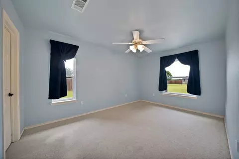 Bedroom - 328 E Vaughn Rd, Cleburne, TX 76031 photo 4 of 4