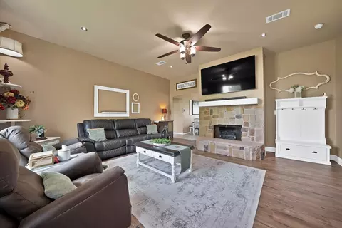Living - 328 E Vaughn Rd, Cleburne, TX 76031 photo 1 of 3