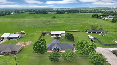 View/Area - 328 E Vaughn Rd, Cleburne, TX 76031 photo 1 of 3